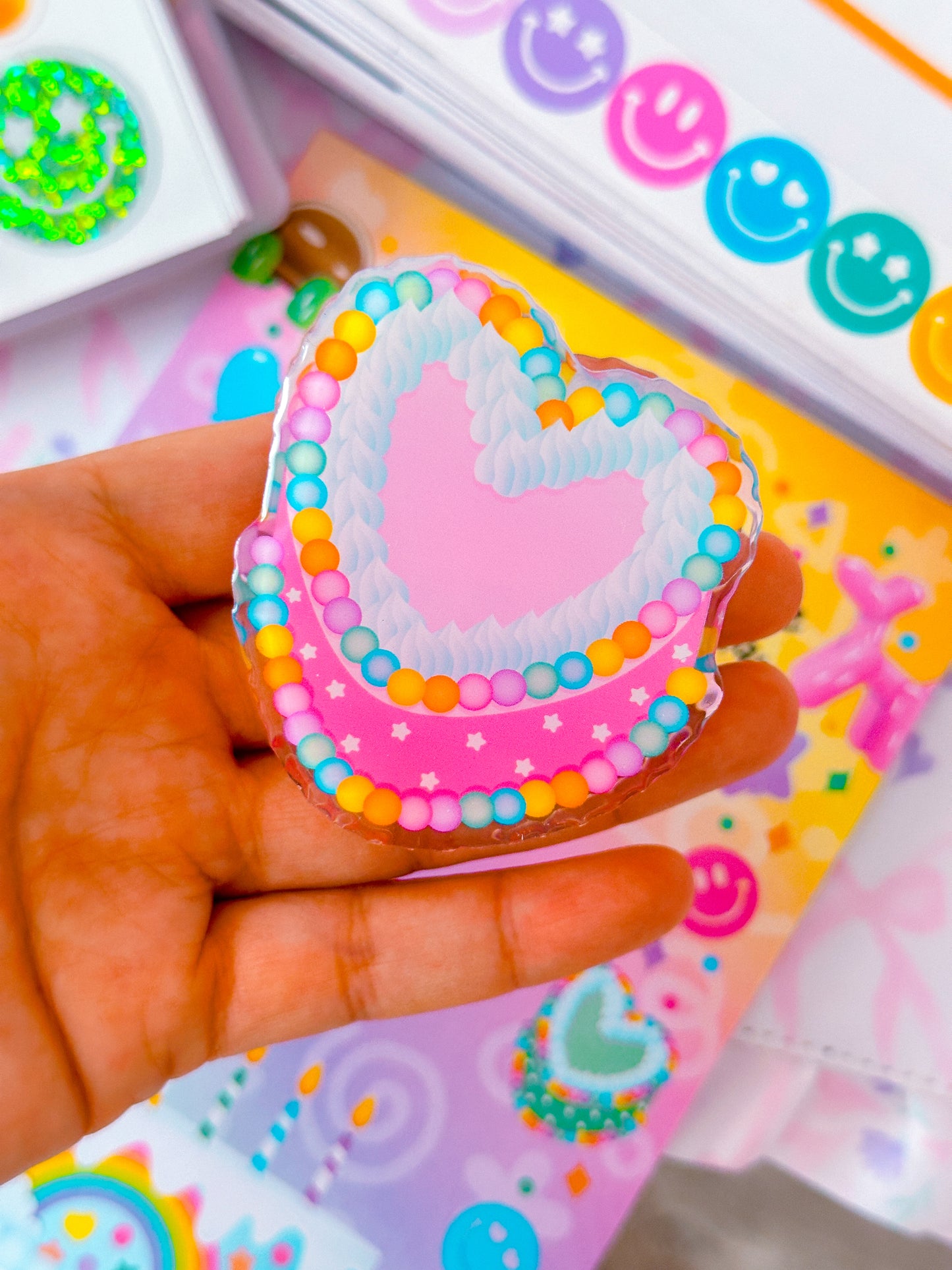 Acrylic Clip (LARGE) - Heart Cake